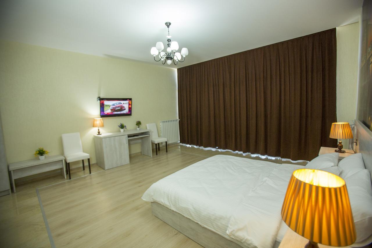 Ire Palace Batumi Exterior photo